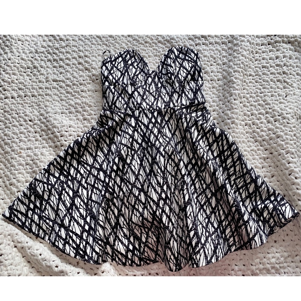 NWT Keepsake the Label Strapless Dress